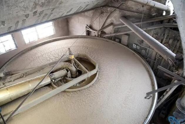 (圖:廣百藍(lán)星進(jìn)口消泡劑在造紙紙漿中消泡應(yīng)用)